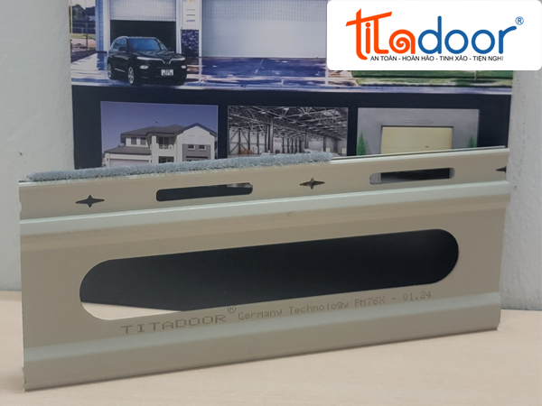 Cửa cuốn Titadoor PM-76X
